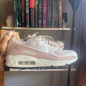 Nike air max size 7 !